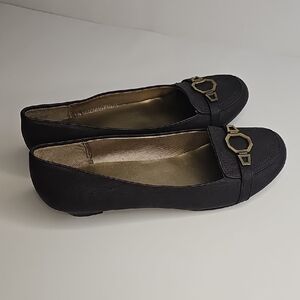 Life Stride‎ Women's Brown Flats with Gold Accents Size 9.5